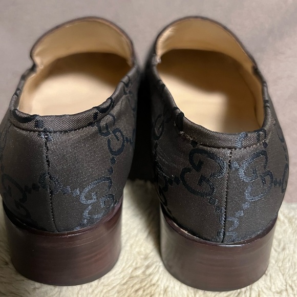EUC. GUCCI LOAFER SHOES - Picture 5 of 7